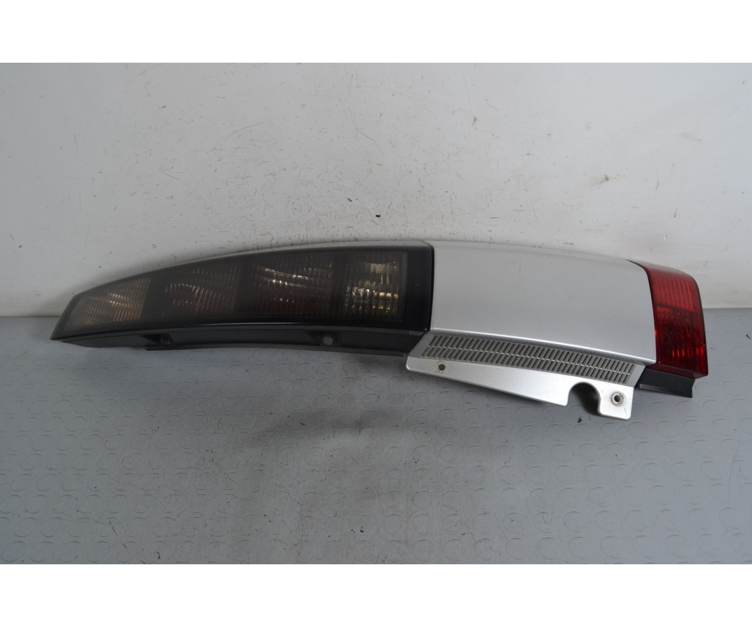 Fanale Stop Posteriore e Fendinebbia Posteriore DX Opel Meriva A dal 2003 al 2010 Cod 13196001  1656681696651