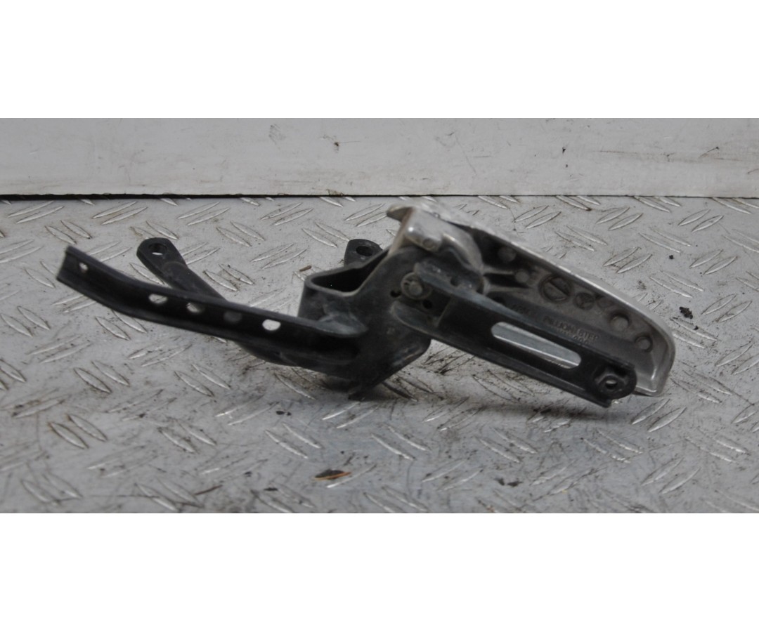 Pedale Poggiapiedi Passeggero SX Honda PCX 125 / 150 dal 2009 al 2016  1657613279782