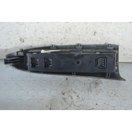 Pulsantiera alzacristalli anteriore SX Kia Carnival Dal 2006 al 2014 Cod 93570-403300T  1659085923446