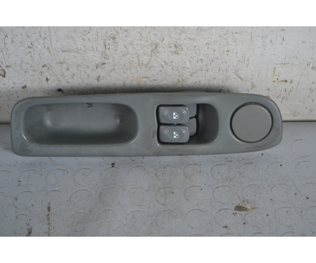 Pulsantiera Alzacristalli Anteriore SX Renault Twingo I dal 1993 al 2007 Cod 7700832376  1662362905417