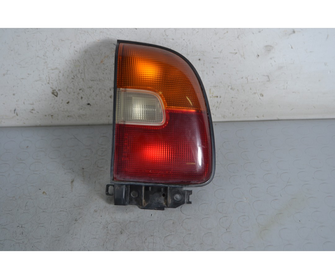Fanale Stop Posteriore SX Toyota Rav4 dal 1994 al 2000 Cod 8155042020  1662447434054