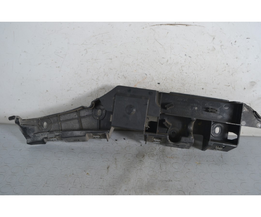 Supporto parafango anteriore SX Smart Fortwo W450 Dal 1998 al 2007 Cod 0001727V010  1662475434231