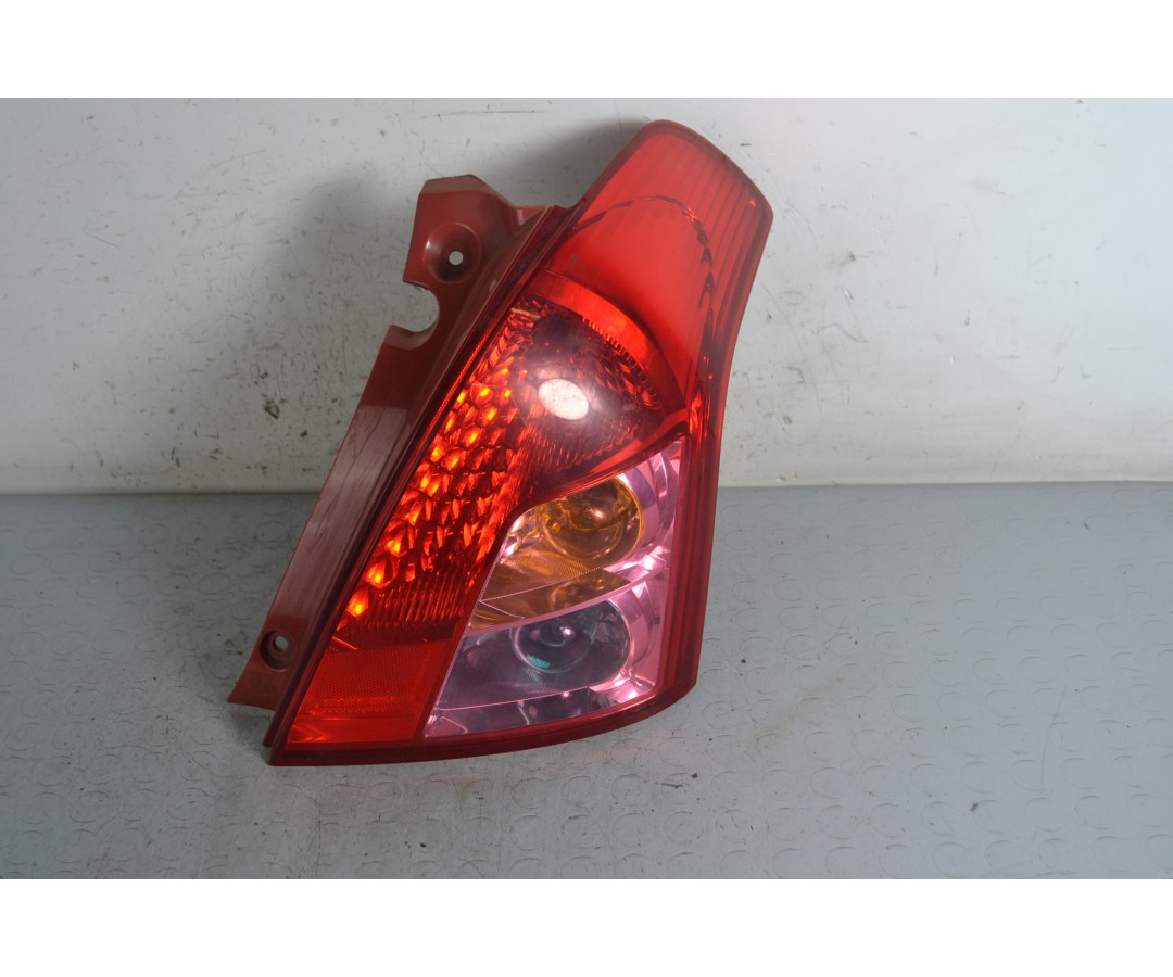 Fanale Stop Posteriore DX Suzuki Swift IV dal 2004 al 2010 cod 3565072K00000  1663148960644