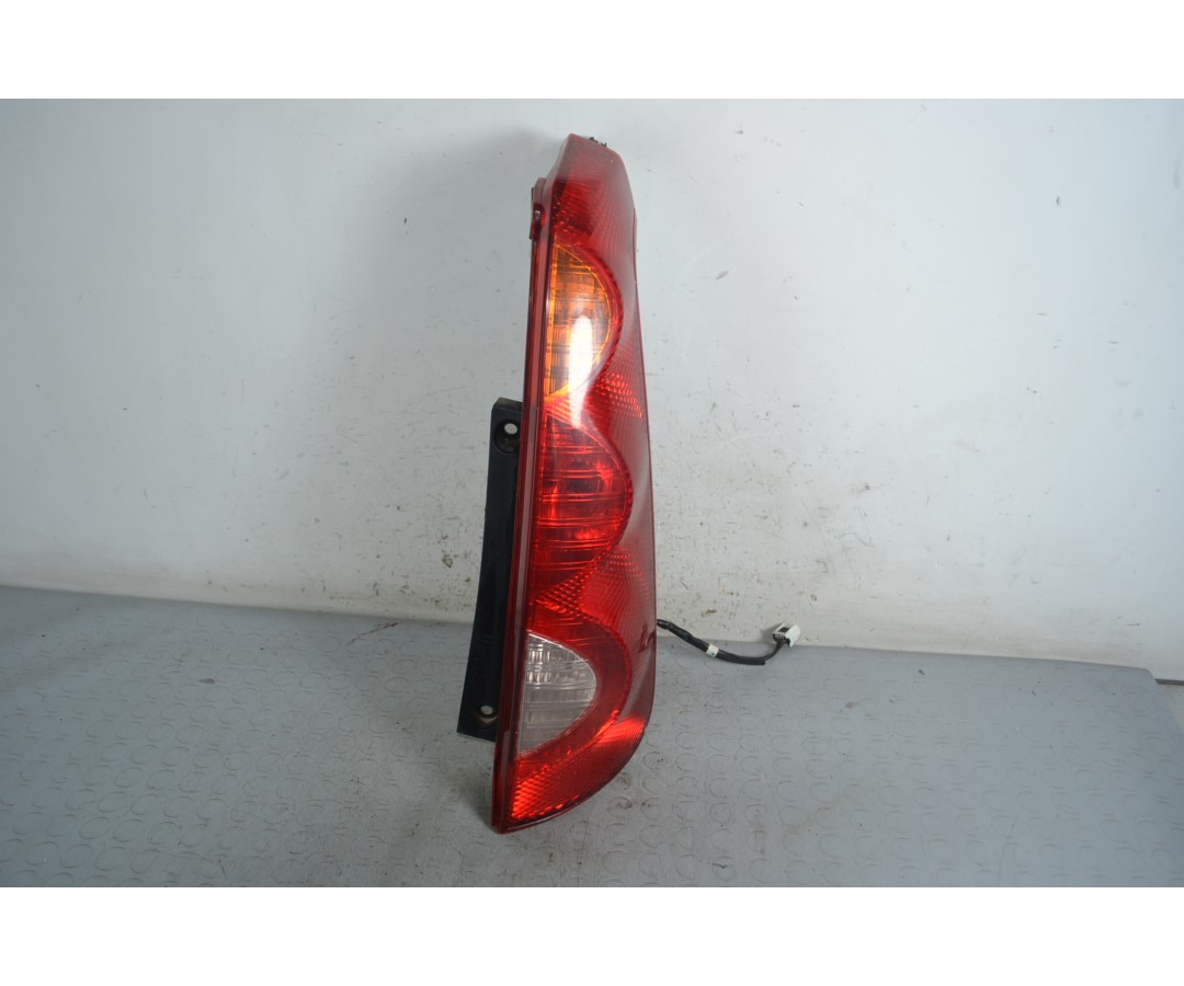 Fanale Stop Posteriore Inferiore DX Nissan Note dal 2004 al 2013 Cod 220-16752  1664202467550