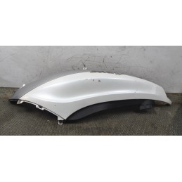 Carena posteriore sinistra Sx Piaggio Beverly 125 / 300 / 350 ST dal 2011 al 2018  2411111139394