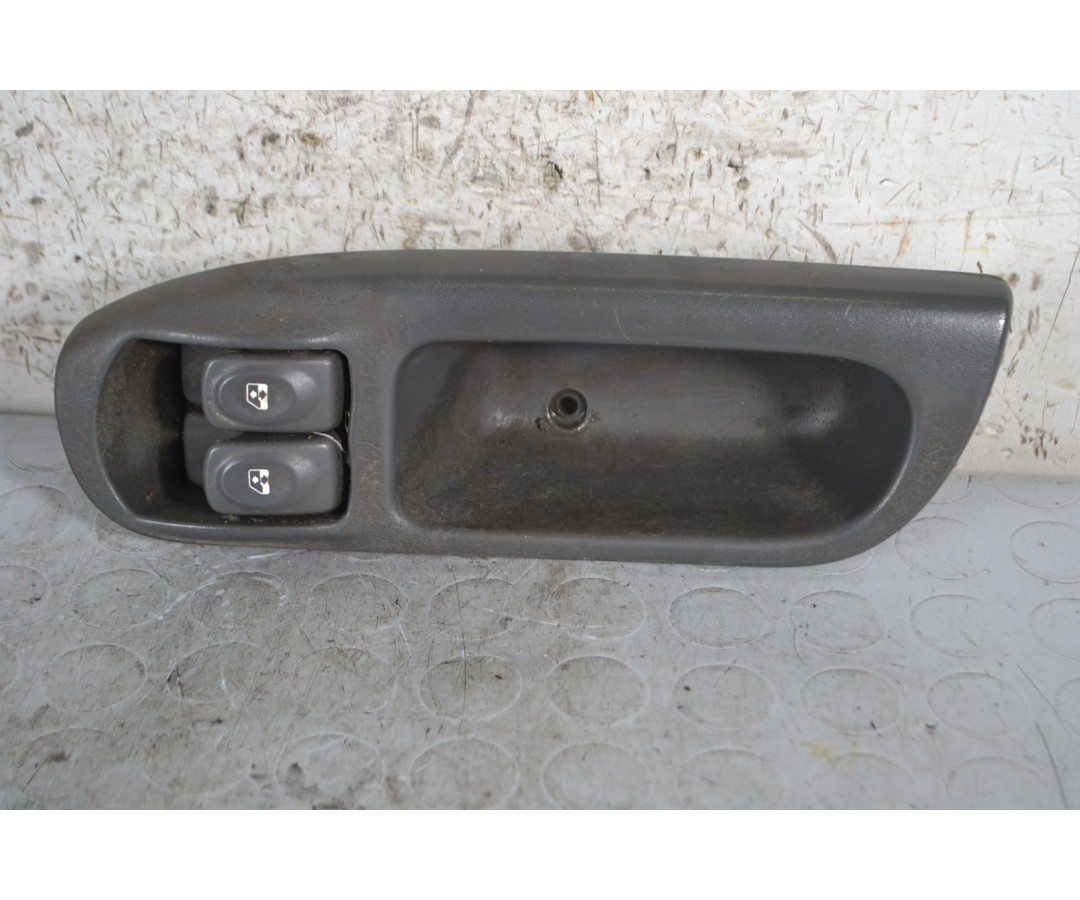 Pulsantiera alzacristalli SX Renault Scenic Dal 1999 al 2003 Cod 27262  1671109979055