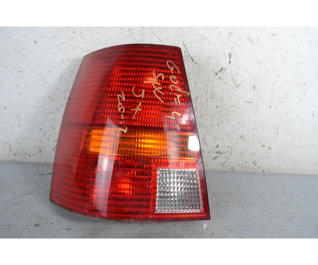 Fanale stop posteriore SX Volkswagen Golf IV SW Dal 1997 al 2004 Cod 1J9945257A  1673250499048