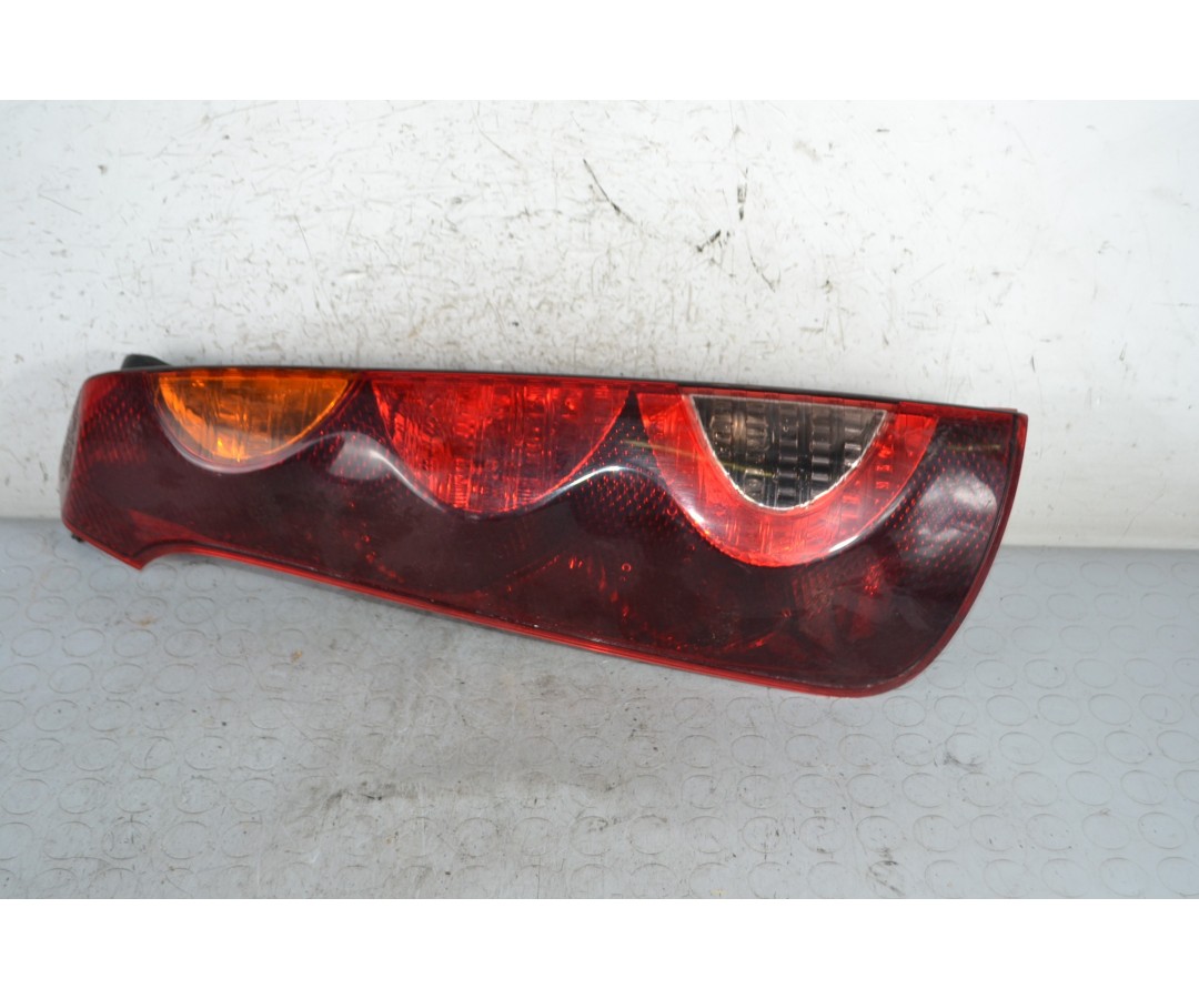 Fanale Stop Posteriore Inferiore SX Nissan Note dal 2004 al 2013 Cod 265559U000  1675240519767