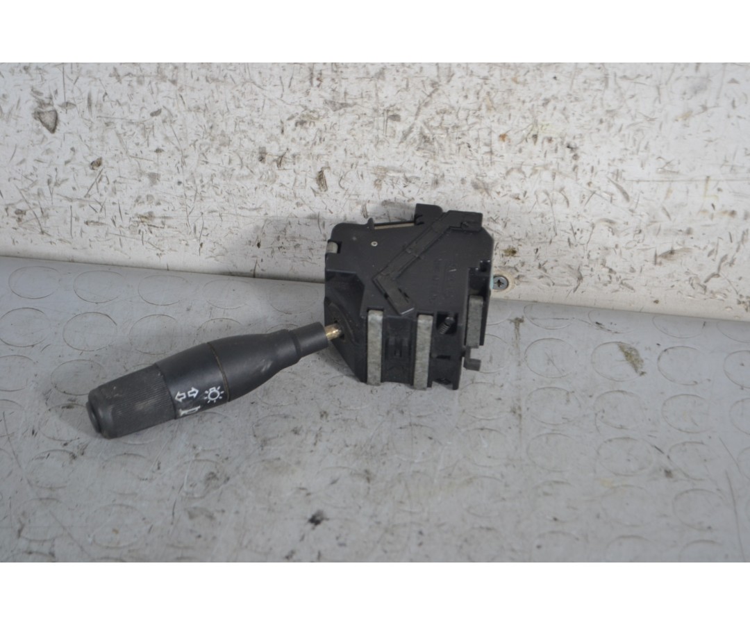 Devioluci Renault Clio I dal 1991 al 1998 Cod 7700803537  1676535731604