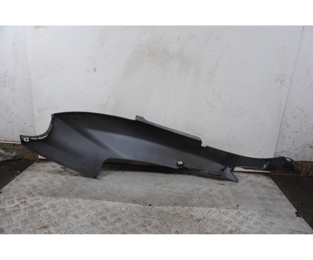 Carena Fianchetto Posteriore DX Malaguti Centro 160 ie dal 2007 al 2011  1677577943444