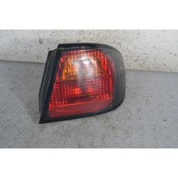 Fanale stop posteriore esterno DX Nissan Primera P11 Dal 1995 al 2002 Cod 89026076  1678440907730