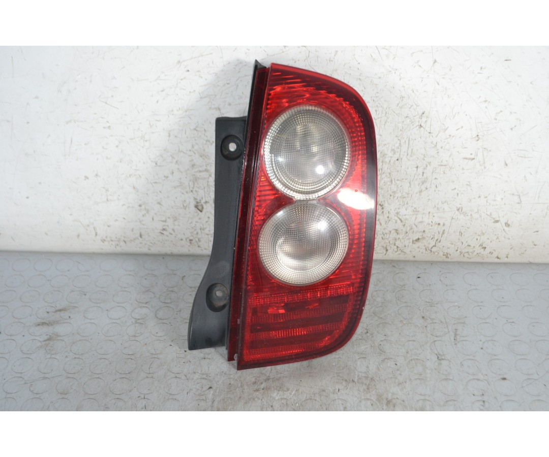 Fanale stop posteriore DX Nissan Micra K12 Dal 2002 al 2010 Cod 26550AX720  1678442910868