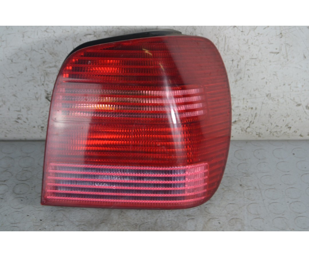 Fanale Stop Posteriore DX Volkswagen Polo 6N2 dal 1999 al 2001 Cod 6n0945257b  1678463500758