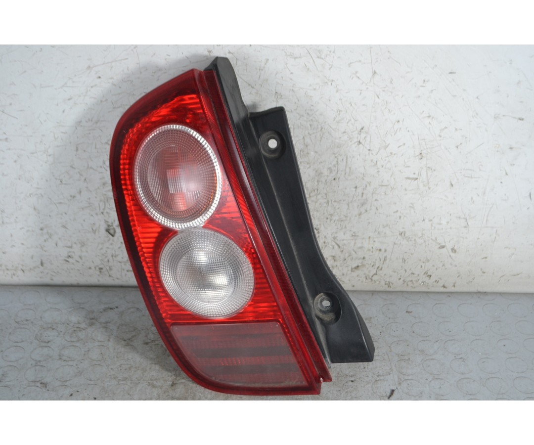 Fanale stop posteriore SX Nissan Micra K12 Dal 2002 al 2010 Cod 26555AX720  1678811139494