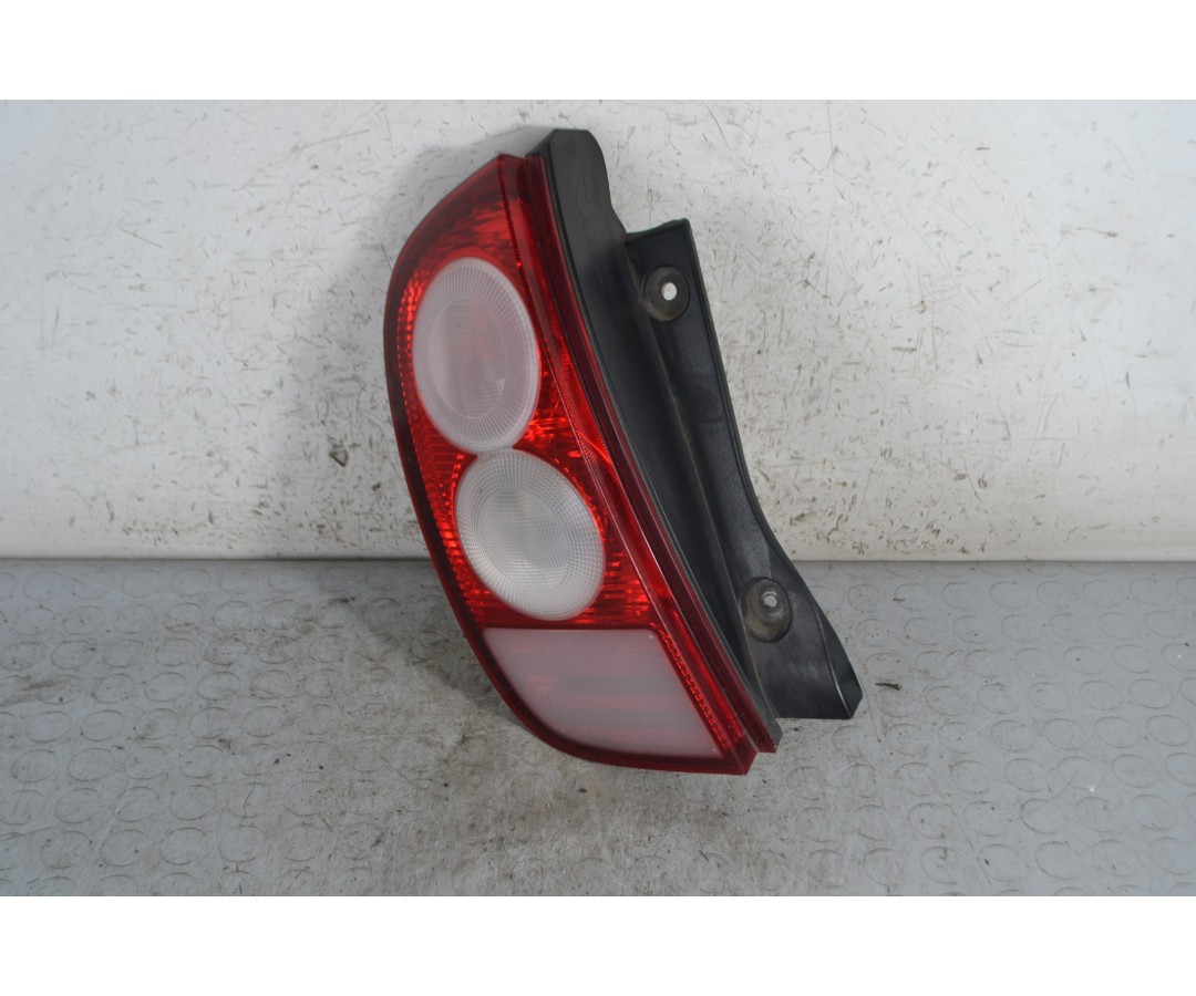 Fanale stop posteriore SX Nissan Micra K12 Dal 2002 al 2010 Cod 26555AX720  1678878750069