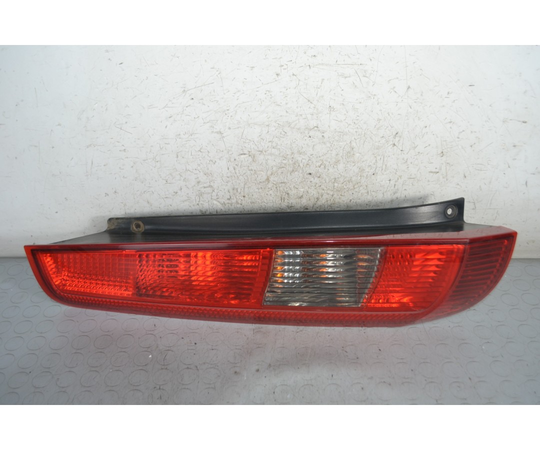Fanale stop posteriore SX Ford Fiesta V 3 porte Dal 2002 al 2008 Cod 2S61-13A603-B  1678963718899