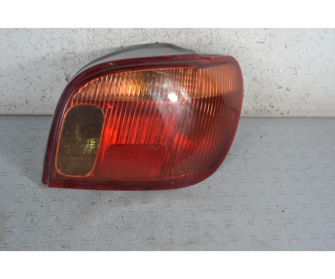 Fanale Stop Posteriore DX Toyota Yaris dal 2003 al 2005 Cod 815510D070  1679043533869