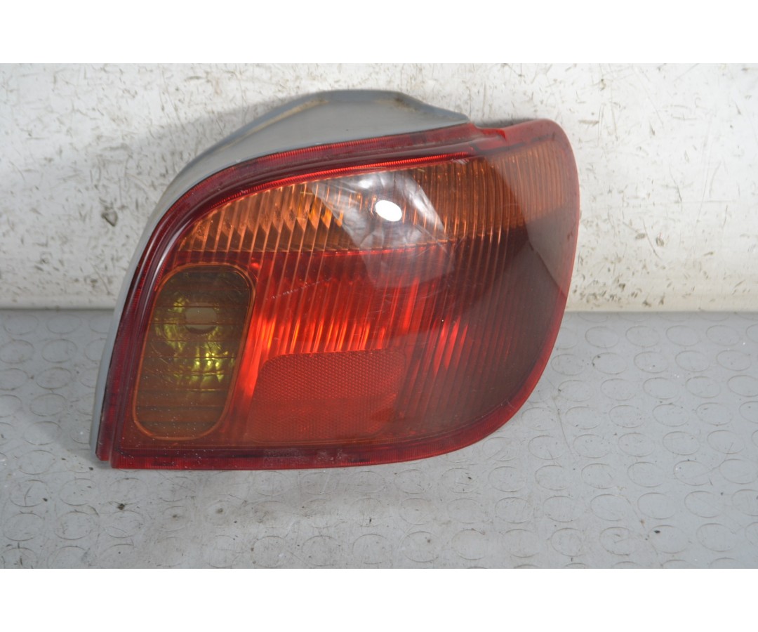 Fanale Stop posteriore DX Toyota Yaris dal 2003 al 2005 Cod 815510D070  1679047102047