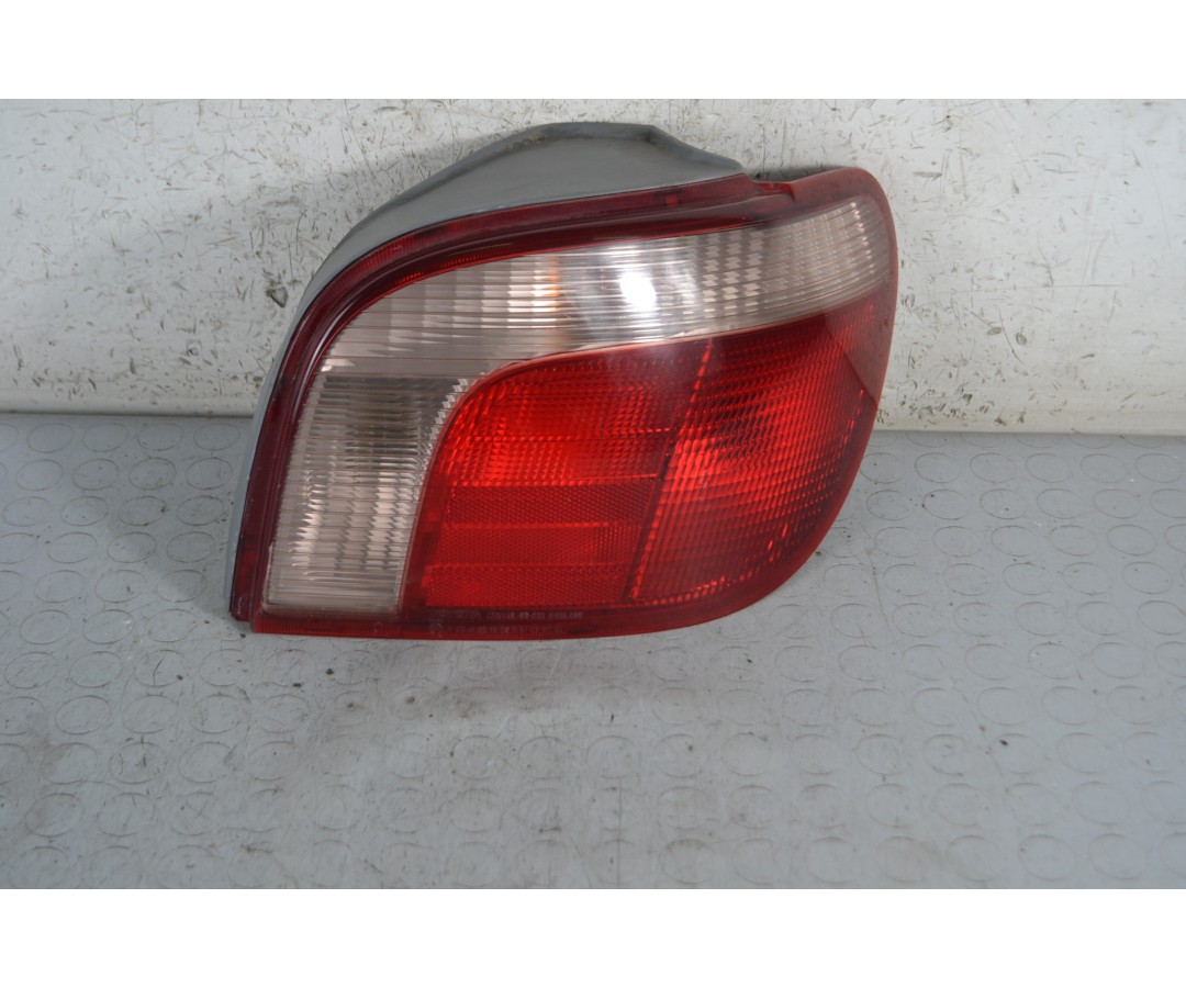 Fanale Stop Posteriore DX Toyota Yaris dal 1999 al 2005 Cod 8155052130  1679048551189