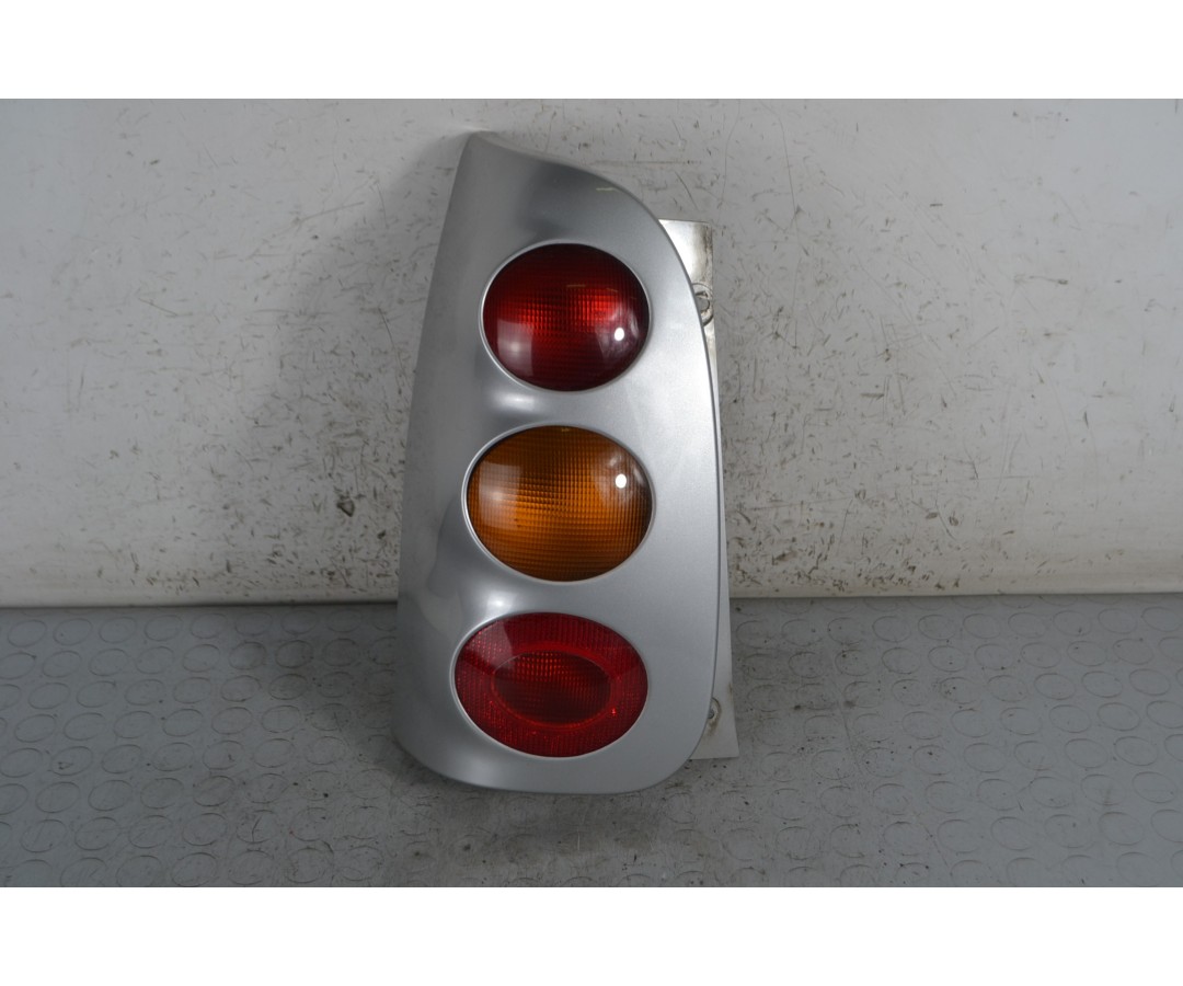 Fanale Stop Posteriore SX Smart ForTwo W450 Coupe dal 1998 al 2007 Cod Q0012860V001000000  1679391809142