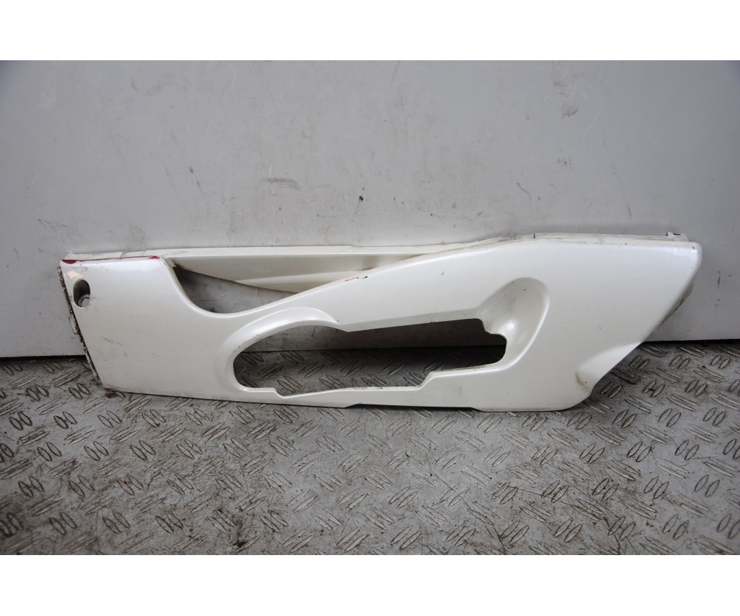Carena Sottopedana SX Honda Chiocciola @ 125 / 150 dal 2000 al 2006 COD : 83640-KGF-9000  1679481364766