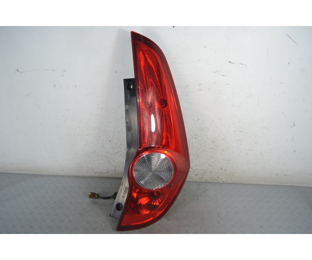 Fanale Stop Posteriore DX Opel Agila B dal 2008 al 2015 Cod 93193680  1680249707565