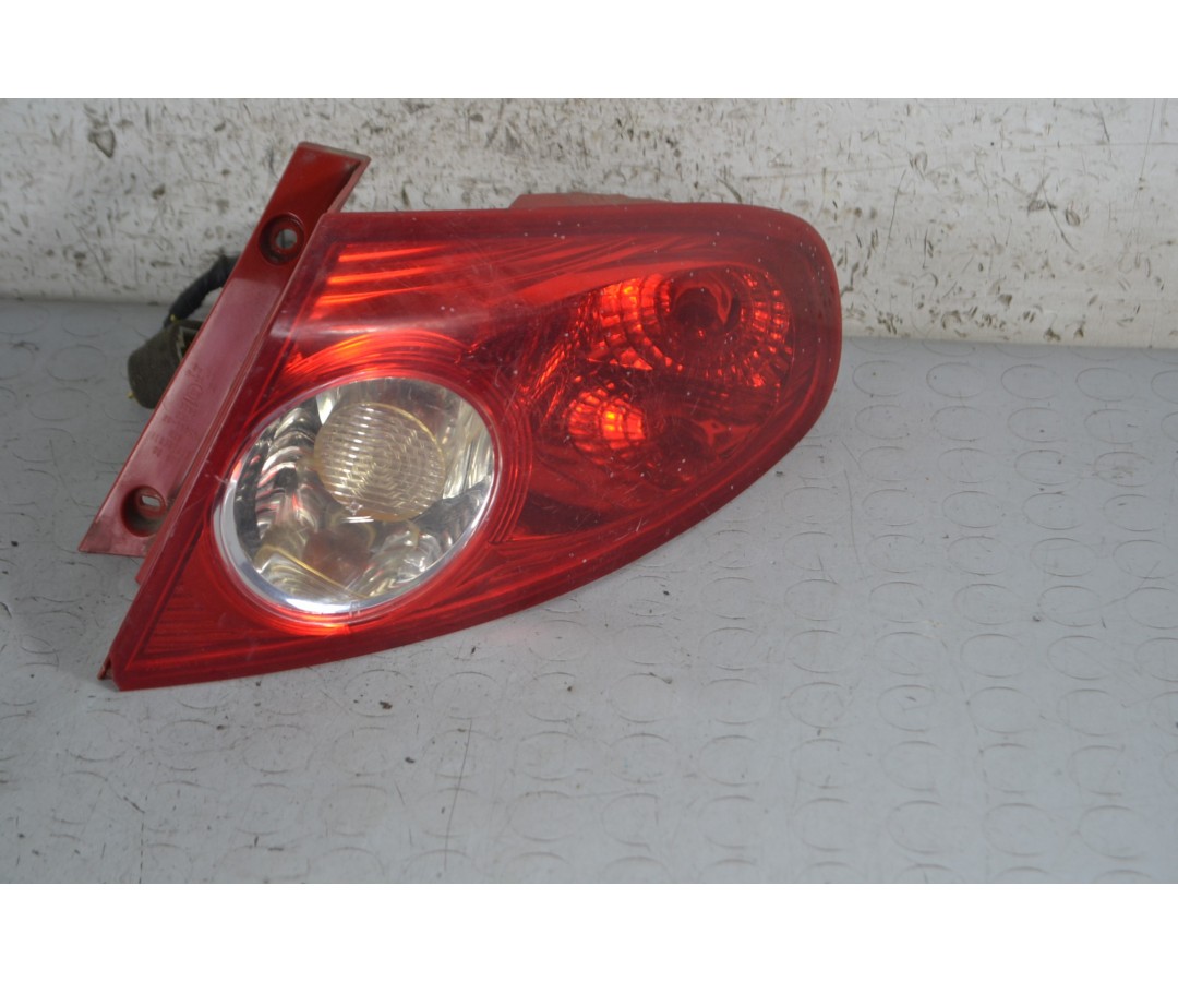 Fanale stop posteriore esterno DX Daewoo-Chevrolet Lacetti Dal 2002 al 2009 Cod 20-1193R  1680688175932