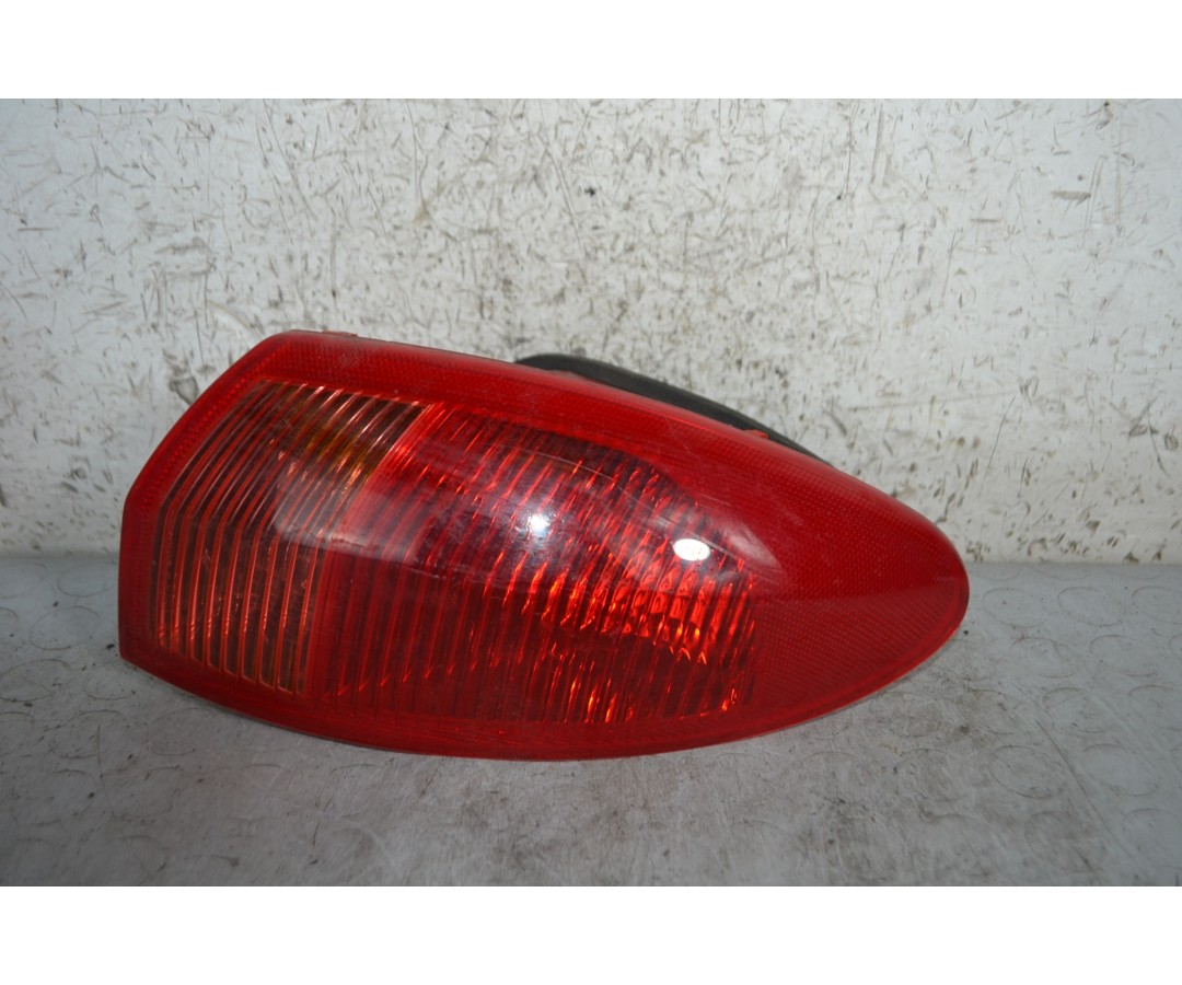Fanale stop posteriore esterno DX Alfa Romeo 147 Dal 2000 al 2010 Cod 46556347  1681814957873