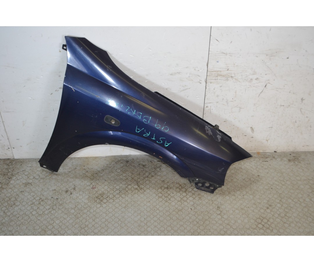 Parafango anteriore DX Opel Astra G SW Dal 1998 al 2006 Cod 93190358  1682001575436