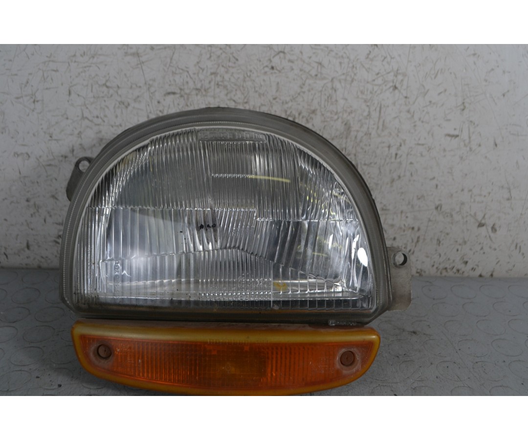 Faro fanale anteriore DX Renault Twingo I Dal 1993 al 2007 Cod 7700820022  1682515590215