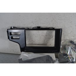 Cornice rivestimento autoradio + cablaggio antenna Honda HR-V / Jazz Dal 2013 al 2019 Cod CJA51  1683037526935