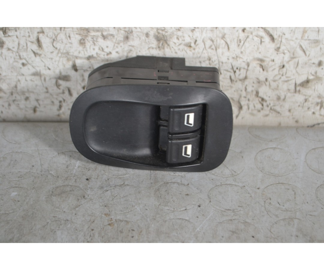Pulsantiera alzacristalli Anteriore SX Peugeot 206 Dal 1998 al 2012 Cod 11531  1683807262841