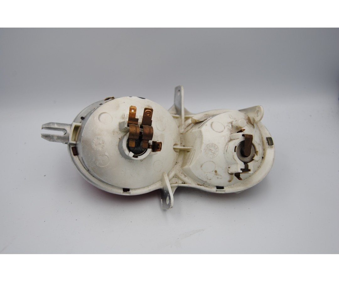Fanale Stop Posteriore SX Yamaha Majesty 125 / 150 / 180 dal 1998 al 2006  1685092768626