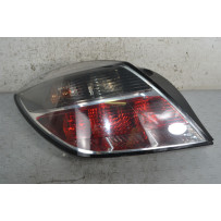 Fanale stop posteriore SX Opel Astra H 3p Dal 2004 al 2011 Cod 93190790  1685603685497