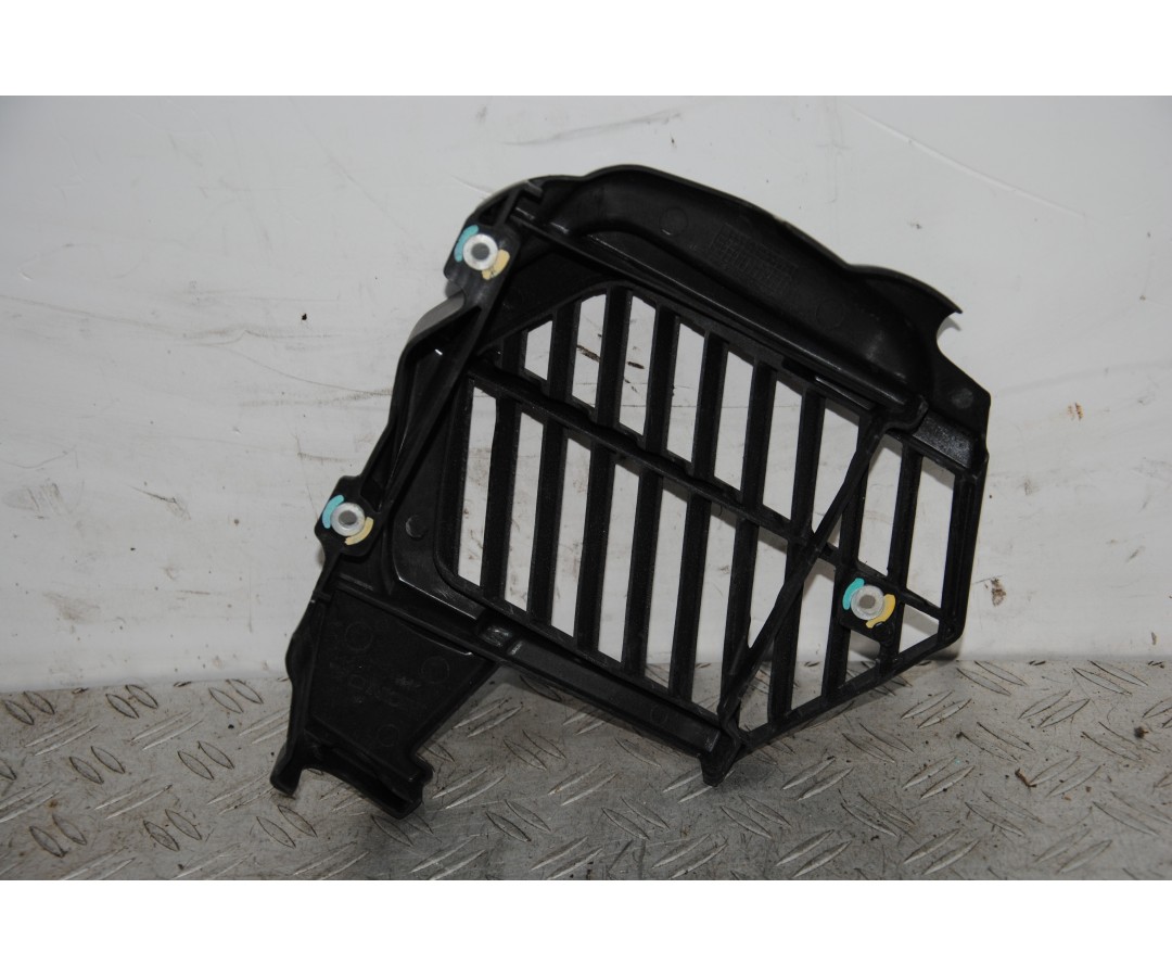 Carena Griglia Radiatore Honda PCX 125 / 150 dal 2009 al 2016  1686817745984