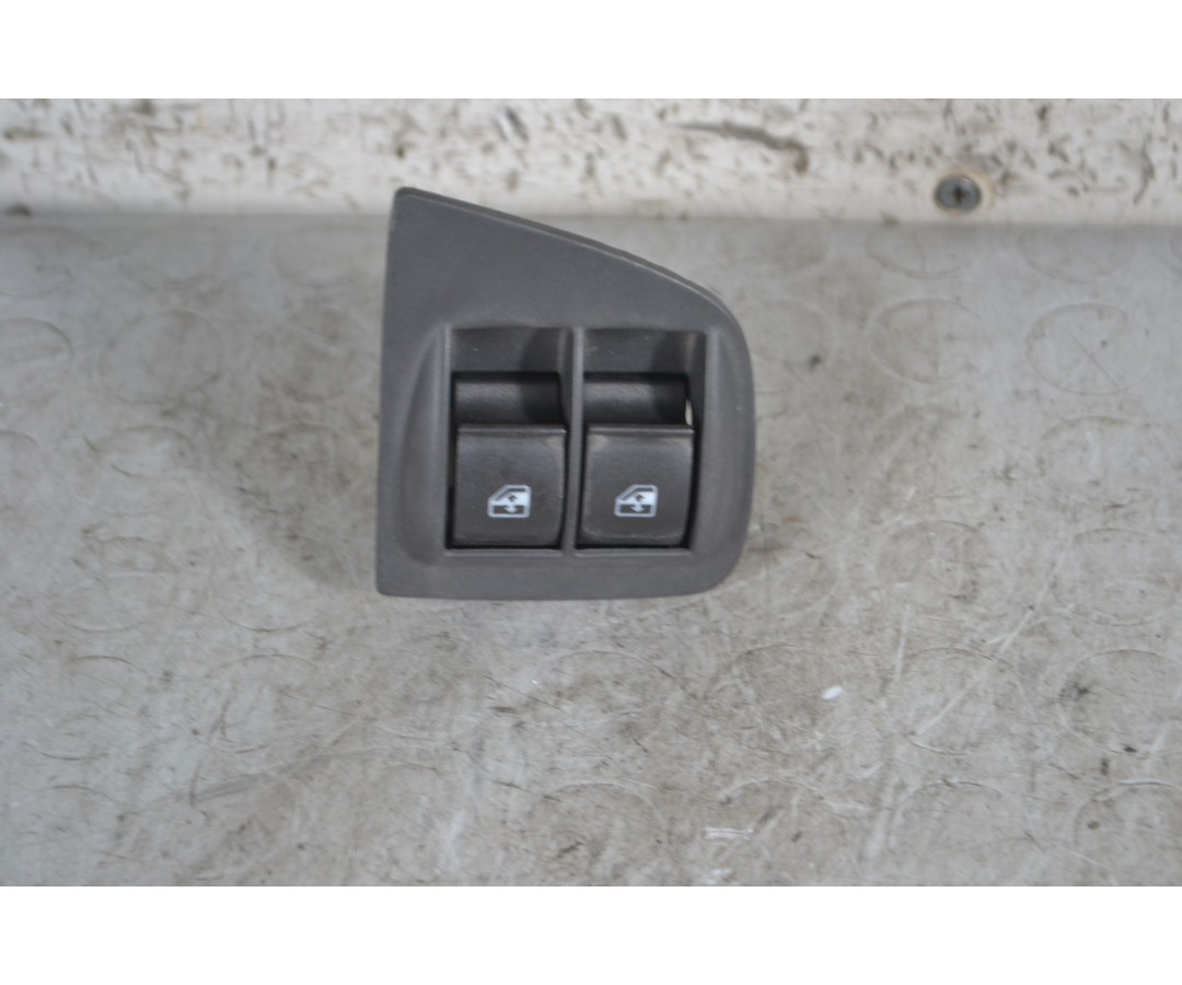 Pulsantiera alzacristalli anteriore SX Fiat Doblo Dal 2002 al 2009 Cod 7356402415  1687430482973