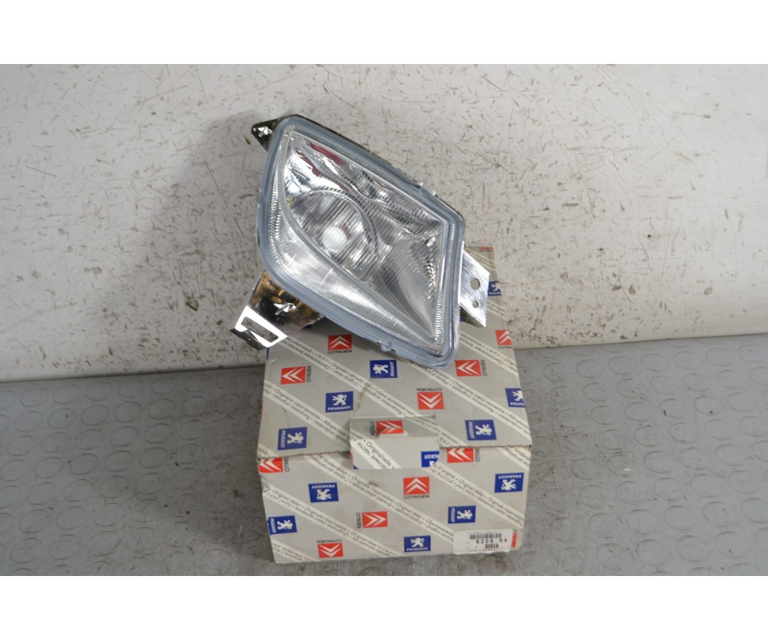 Faro fendinebbia Anteriore DX Citroen Xsara dal 1997 al 2006 Cod 6205r4  1687937714911