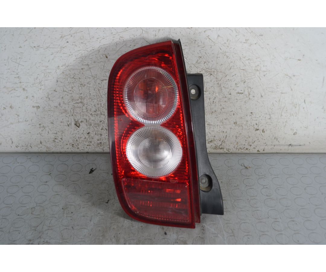 Fanale Stop Posteriore SX Nissan Micra K12 dal 2002 al 2010 Cod 26555AX720  1691055540123