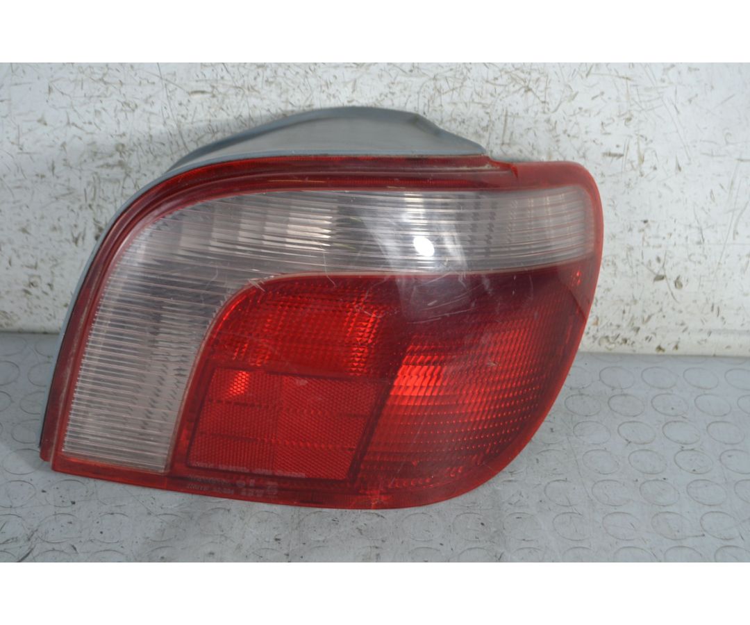 Fanale stop posteriore DX Toyota Yaris Dal 1999 al 2005 Cod 8155052130  1692631118378
