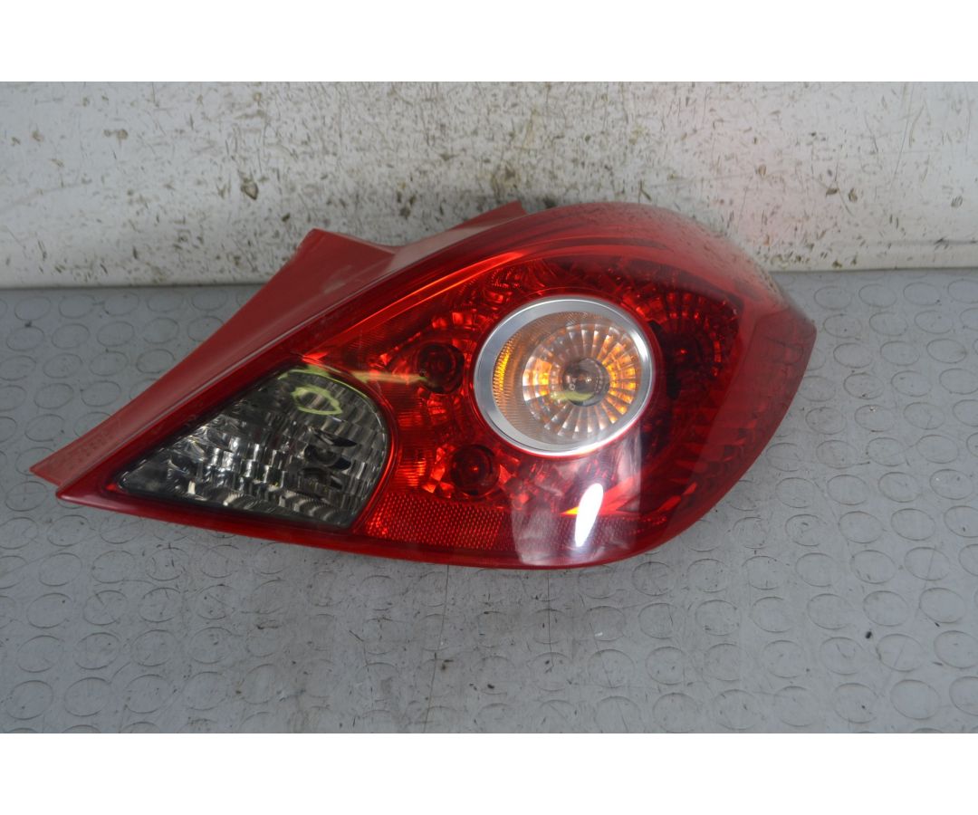 Fanale Stop Posteriore DX Opel Corsa D 3p dal 2006 al 2014 Cod 13186351  1692972886776