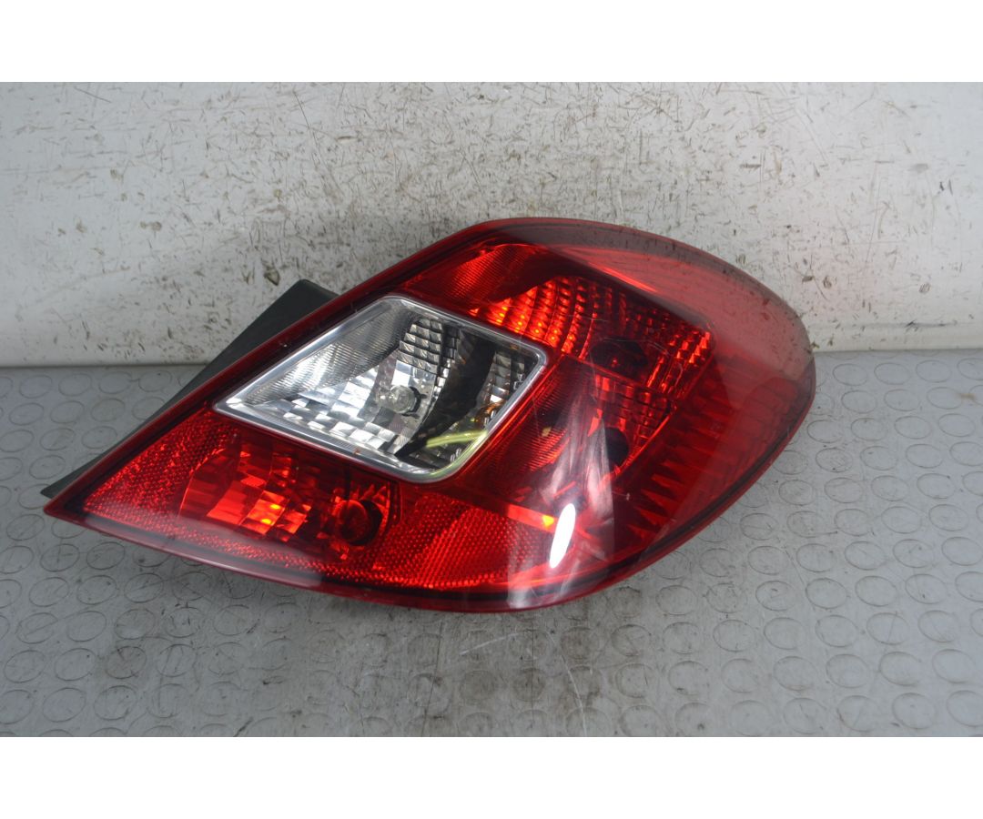 Fanale Stop Posteriore DX Opel Corsa D 5 porte dal 2006 al 2014 Cod 13269051  1694531920877