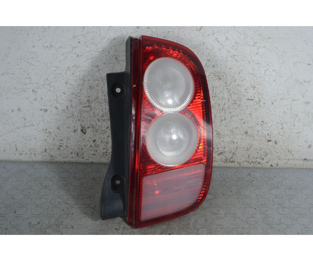 Fanale stop posteriore DX Nissan Micra K12 Dal 2002 al 2010 Cod 26550AX720  1694615214946