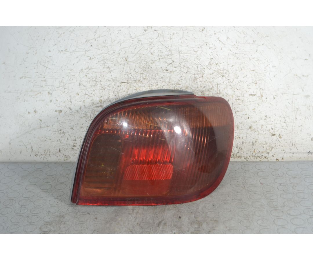 Fanale stop posteriore DX Toyota Yaris Dal 2003 al 2005 Cod 52-049  1694695936875