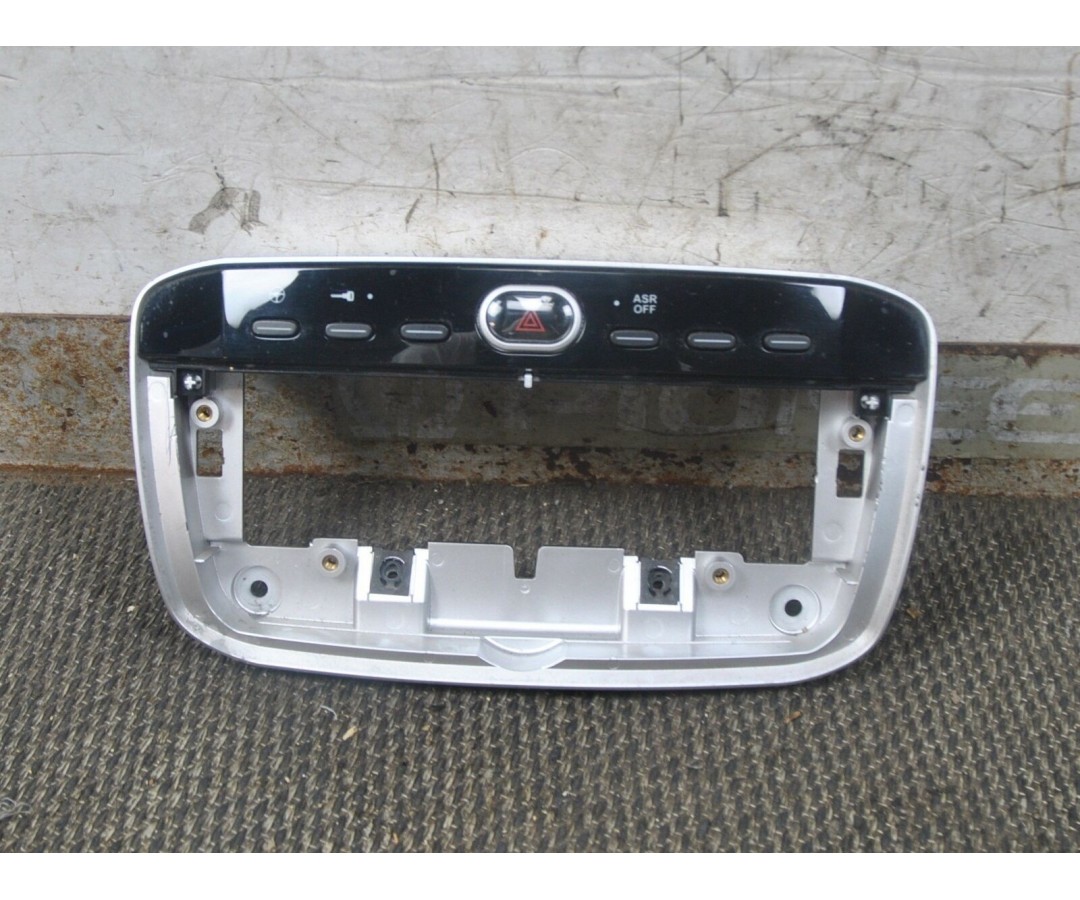 Pulsantiera Console Centrale Fiat Punto Van dal 2012 al 2018 cod : 0735506948  2411111136881