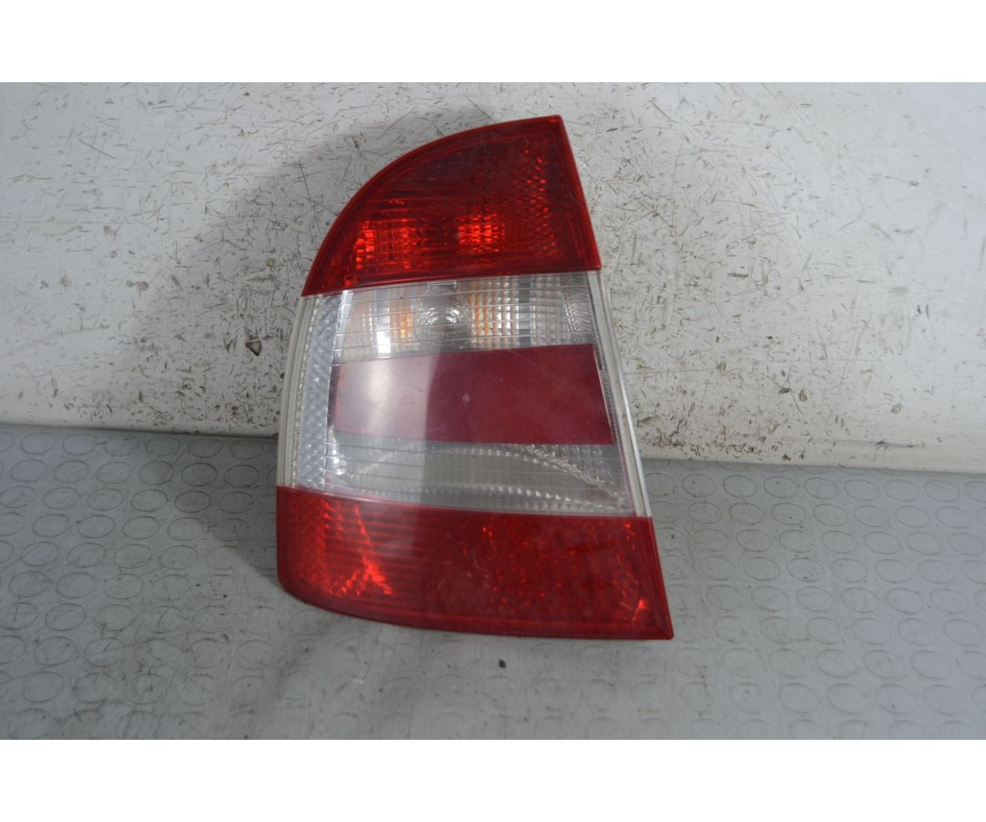 Fanale Stop Posteriore SX Skoda Superb dal 2001 al 2008 Cod 3u5945111  1694764292628