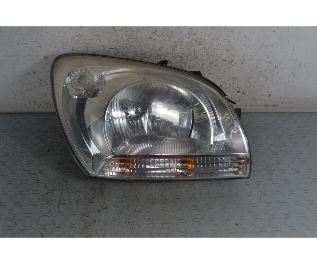 Faro Anteriore DX Kia Sportage KM dal 2004 al 2009 Cod 92101-1f0  1694774944463