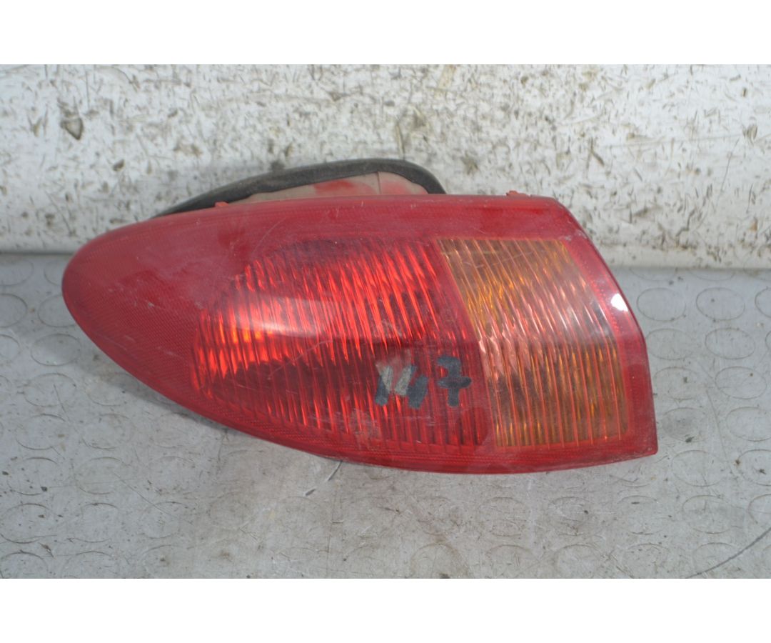 Fanale Stop Posteriore Esterno SX Alfa Romeo 147 dal 2000 al 2010 Cod 46556349  1695221833897