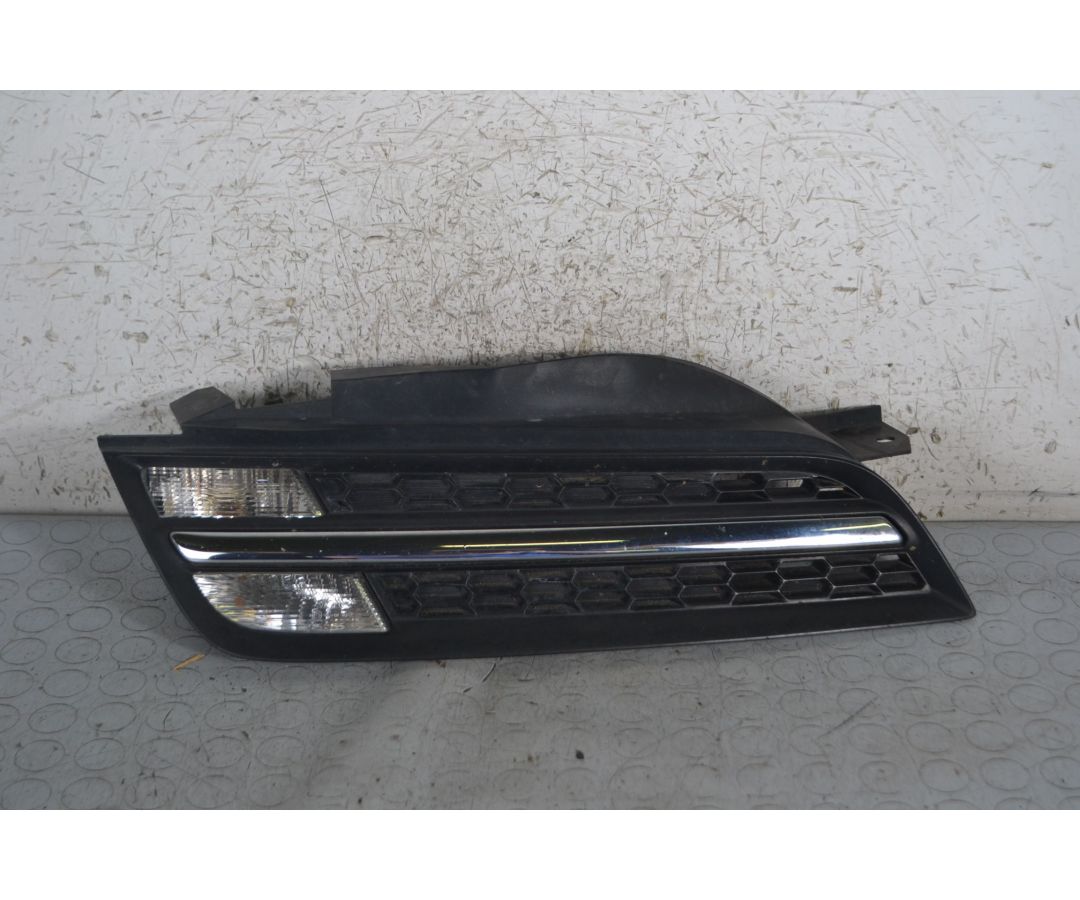 Griglia Freccia Anteriore DX Nissan Micra K12 Dal 2002 al 2010 Cod 62320BC41A  1695306460949