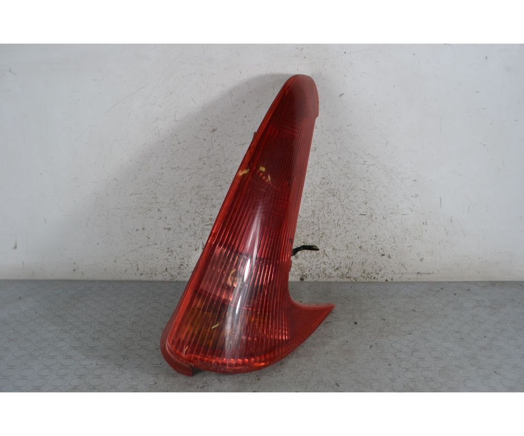 Fanale Stop Posteriore DX Peugeot 206 SW dal 2002 al 2007 Cod 6351R4  1695631403673