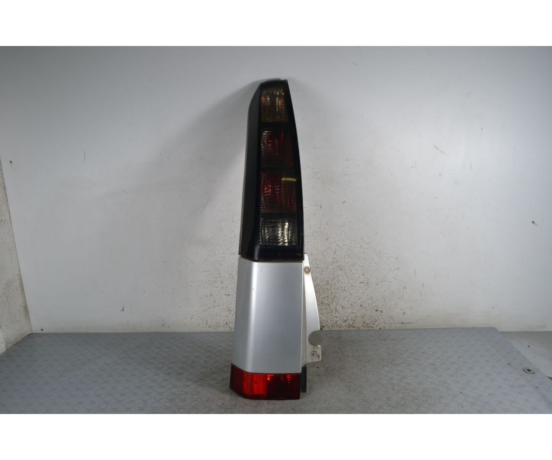 Fanale Stop Posteriore e Fendinebbia Posteriore SX Opel Meriva A dal 2003 al 2010 Cod 93187879  1695644741076